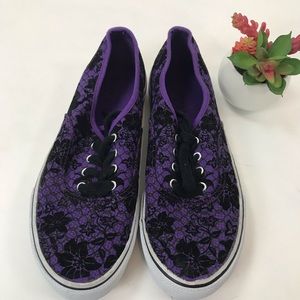 Airwalk Purple and Black Sneakers